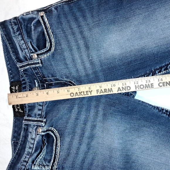 Maurices Premium Denim Capris. Size 7/8 Regular. - Picture 8 of 10